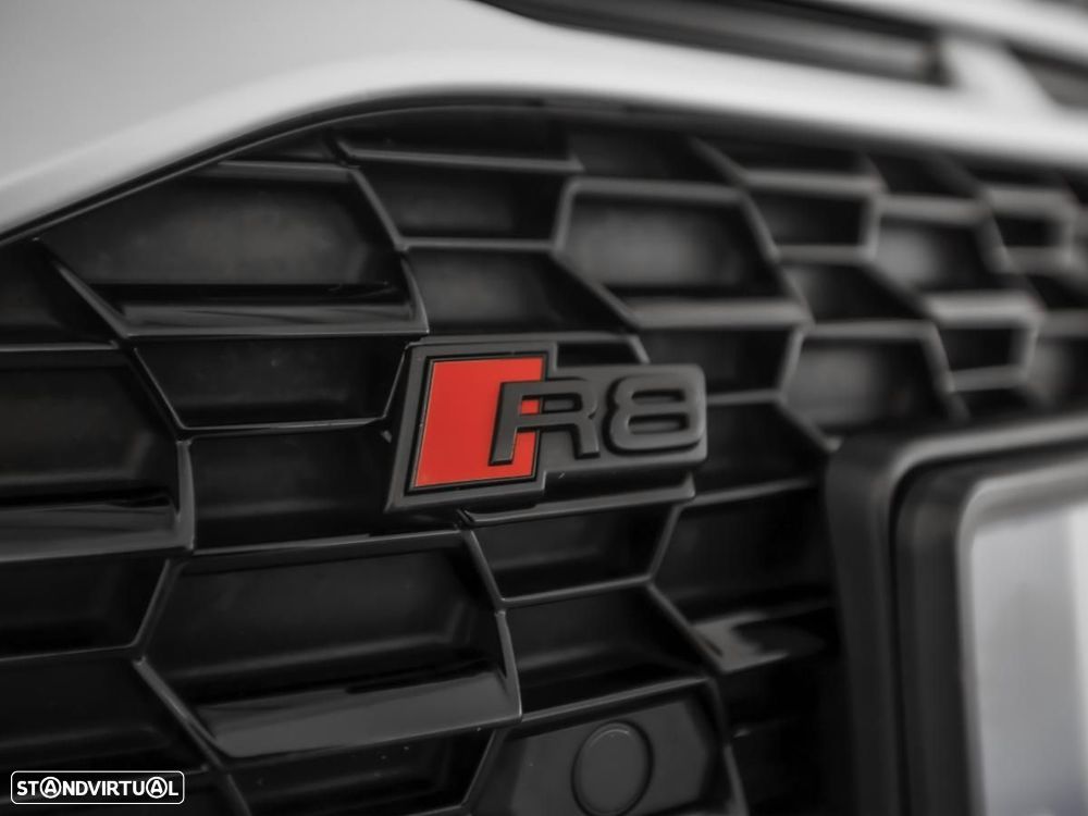 Audi R8 Spyder 5.2 FSi V10 S tronic Plus - 11