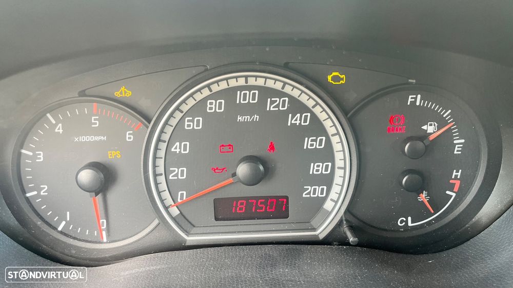 Suzuki Swift 1.3 DDiS GL - 6