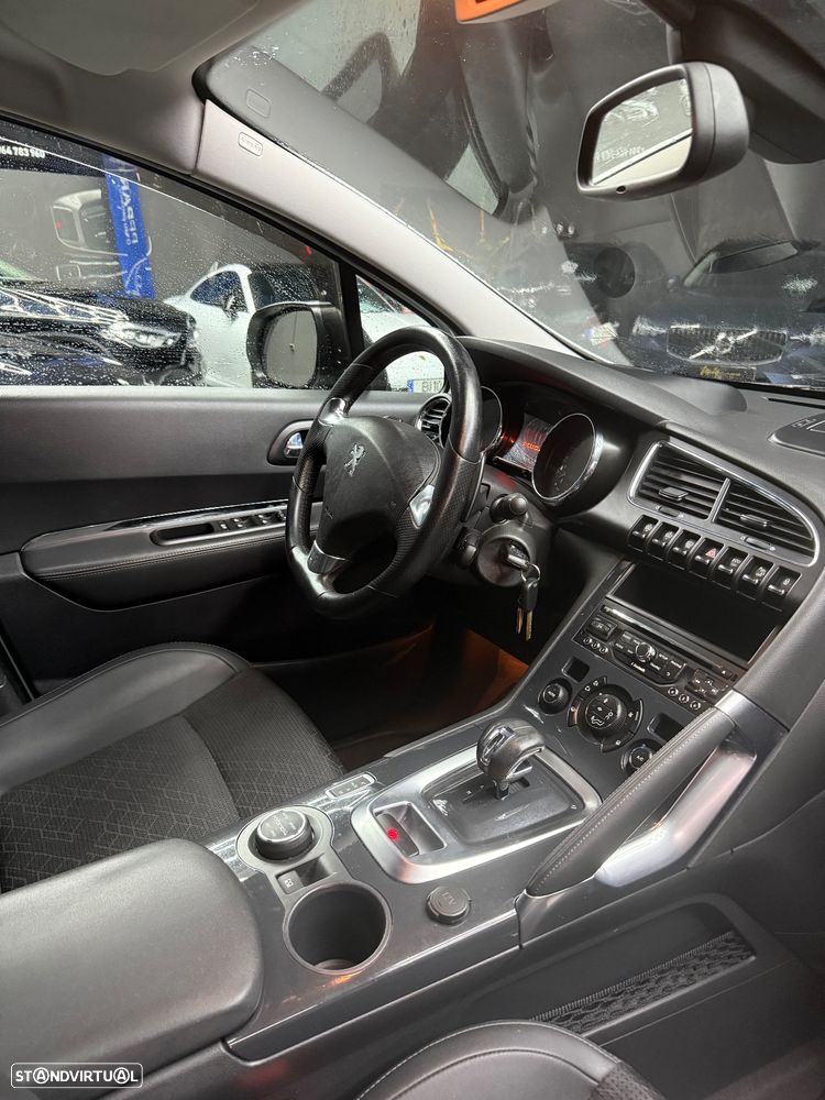 Peugeot 3008 2.0 HDi Hybrid4 99g - 21