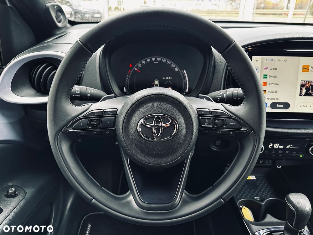 Toyota Aygo X 1.0 VVT-i JBL CVT - 20
