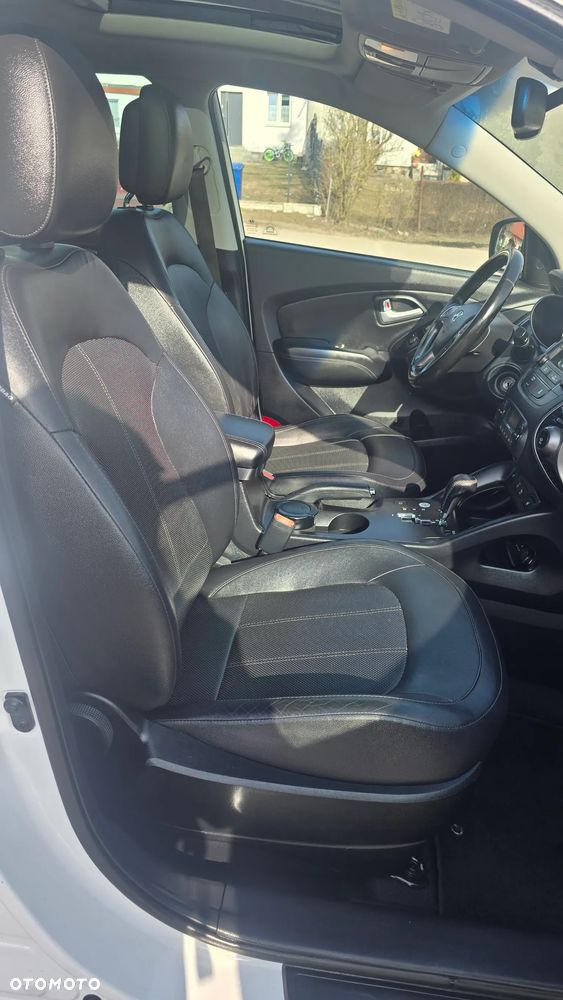 Hyundai ix35 2.0 CRDi 4WD Automatik Premium - 6