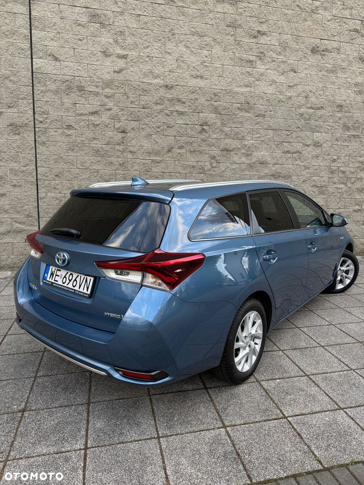 Toyota Auris Hybrid 135 Prestige - 3