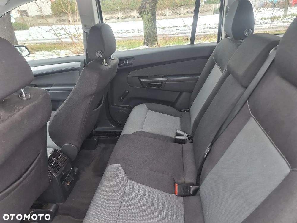 Opel Zafira 1.8 Family Plus - 12
