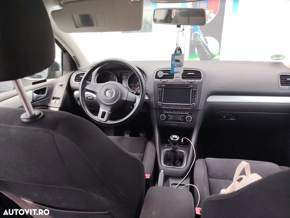 Volkswagen Golf - 2