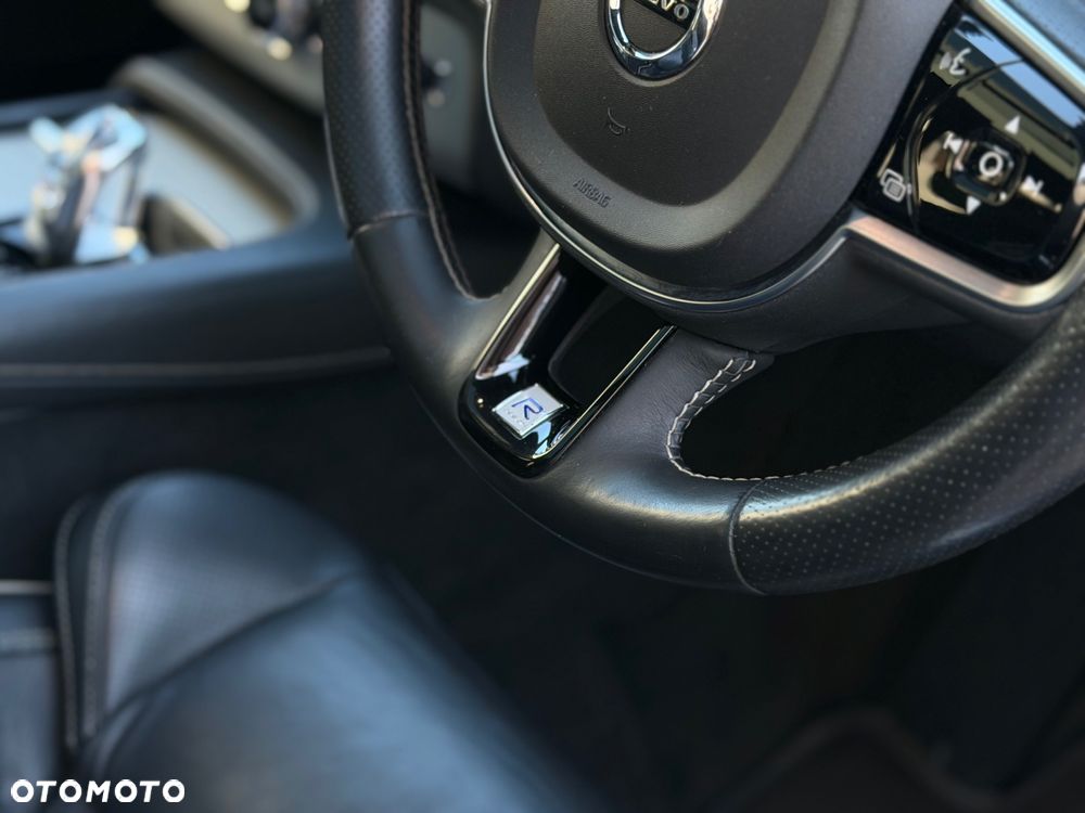 Volvo XC 90 T8 AWD Twin Engine Geartronic RDesign - 17