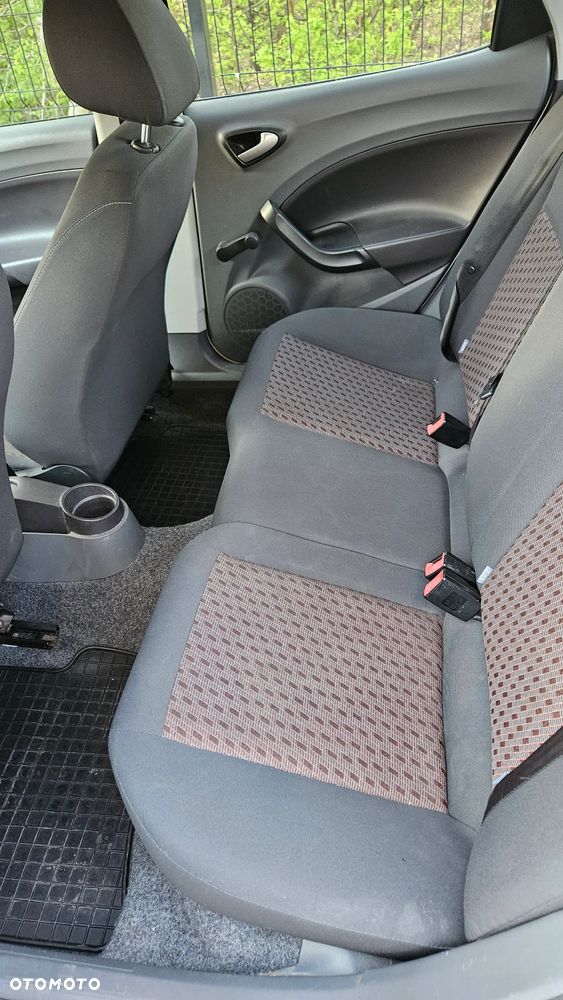 Seat Ibiza 1.4 16V Reference - 10