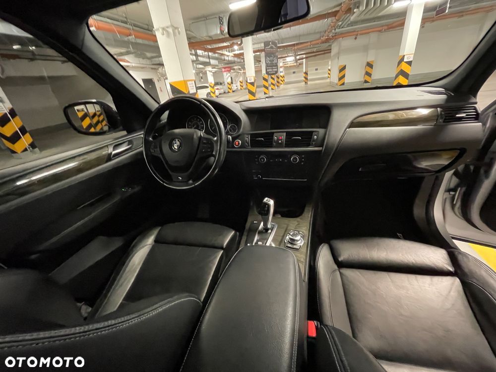 BMW X3 28i xDrive - 23