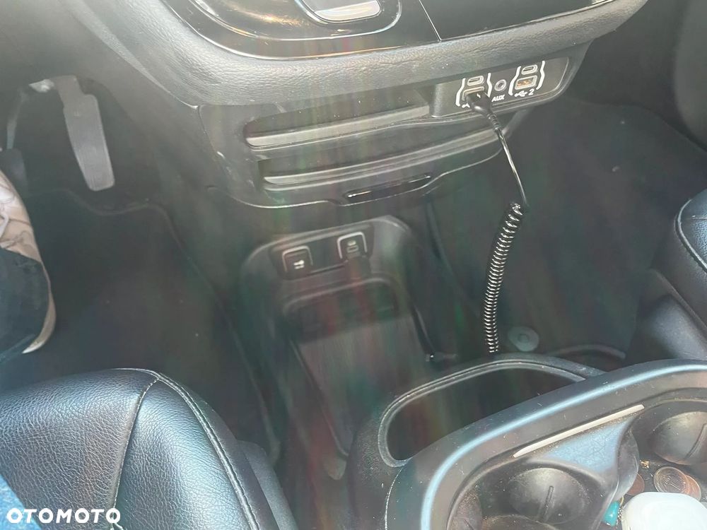 Chrysler Pacifica - 19