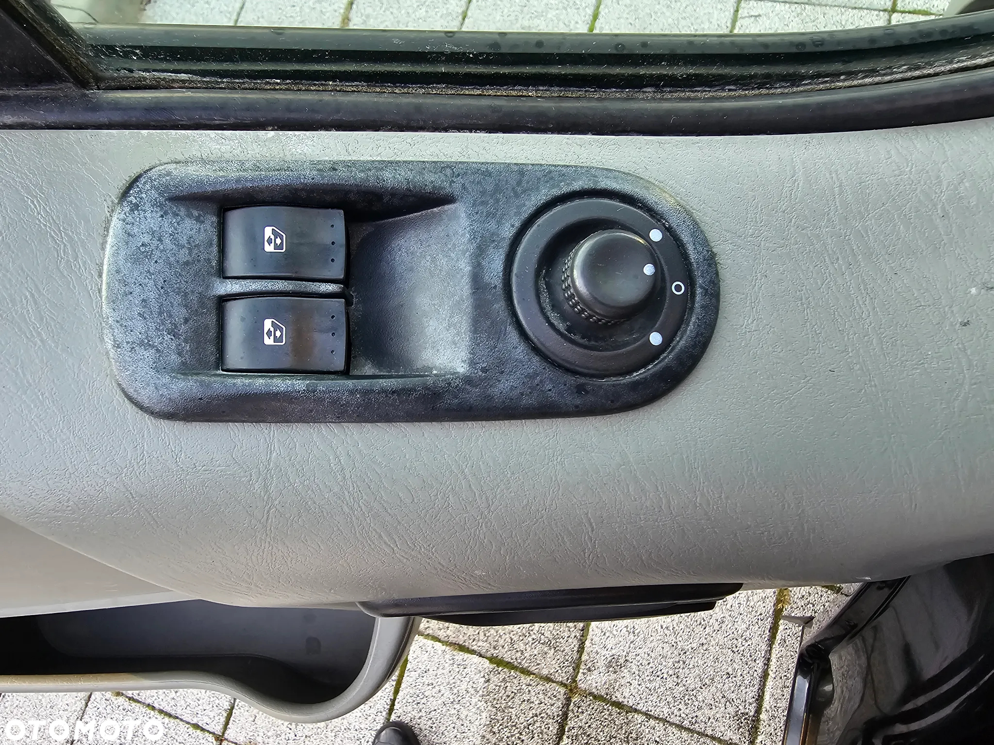 Opel Vivaro - 35