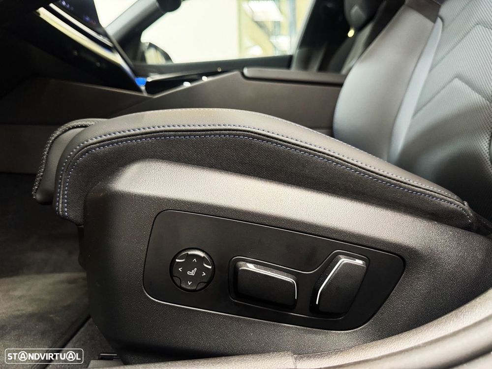 BMW 530 e Pack Desportivo M - 14