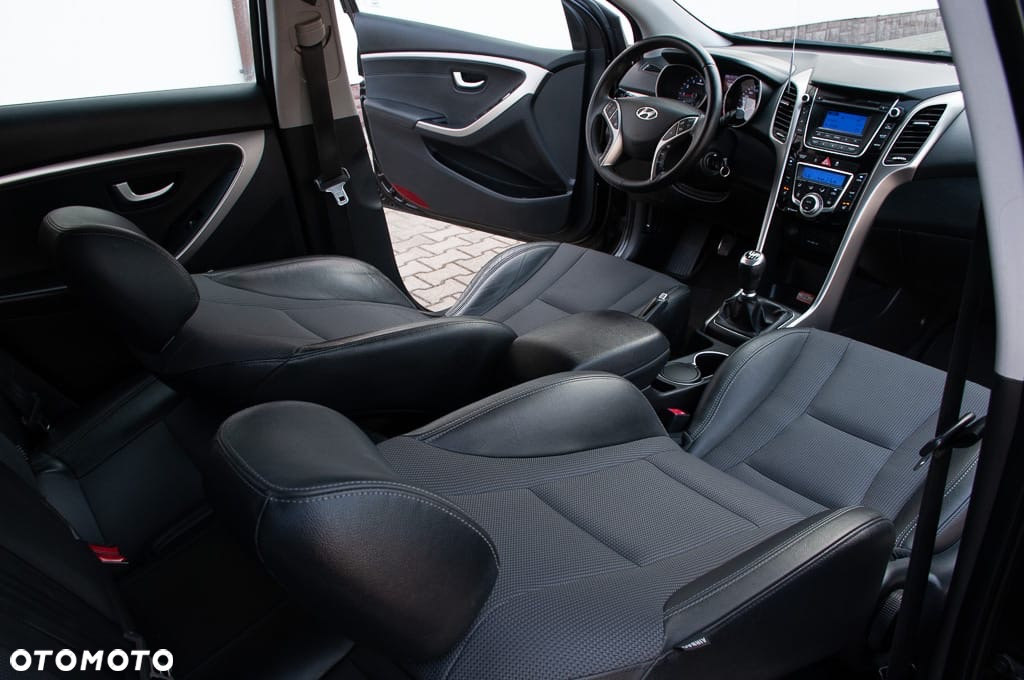 Hyundai i30 1.4 Premium - 27