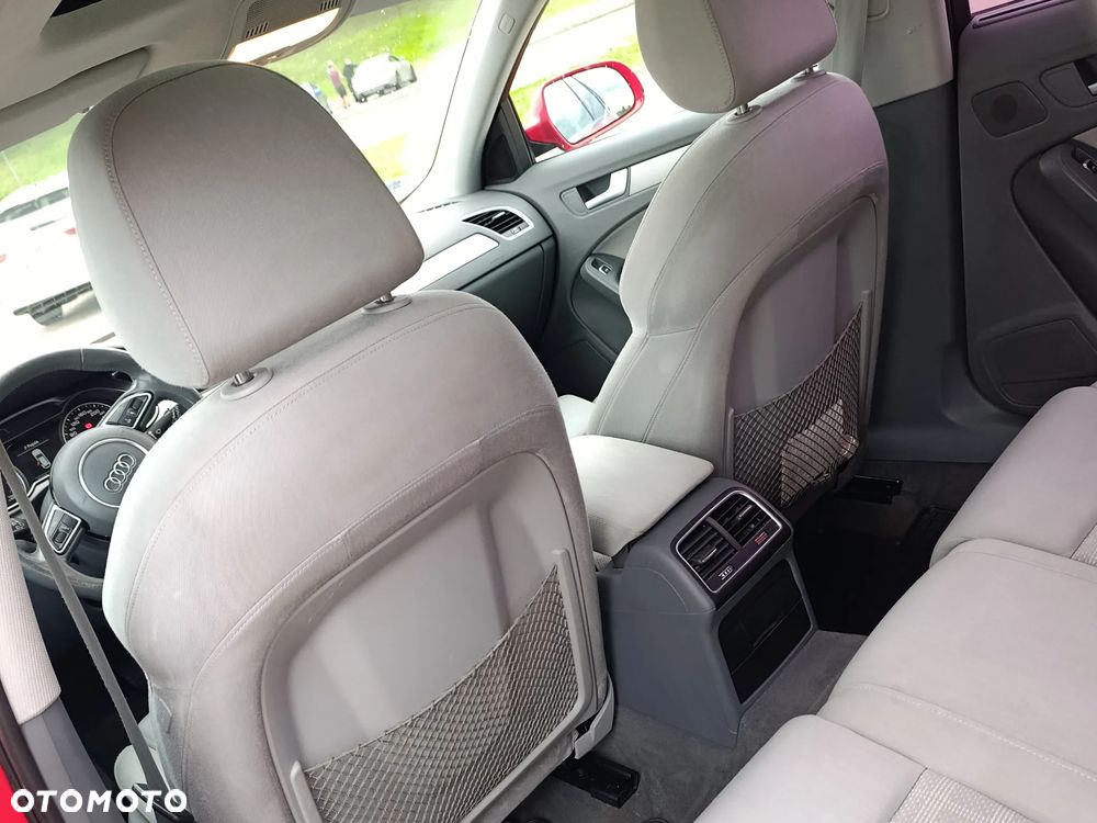 Audi A4 Avant 2.0 TDI Multitronic - 25