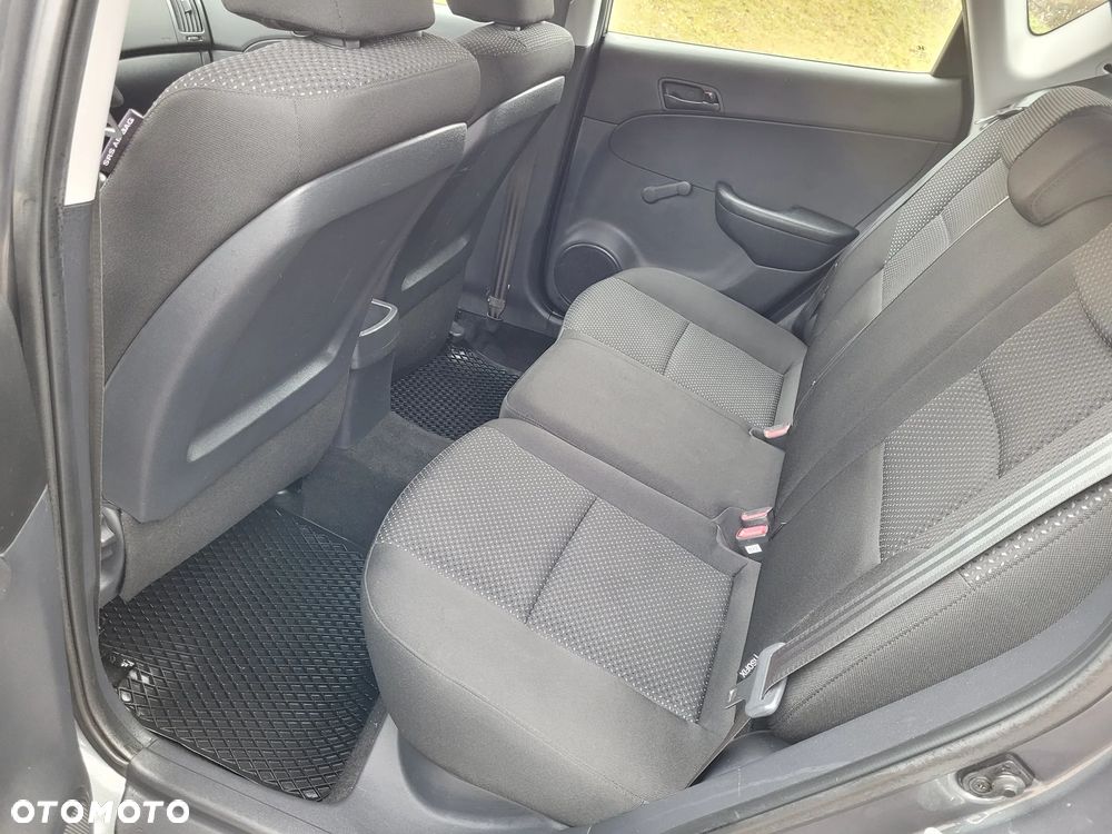 Hyundai i30 1.4 Base - 11