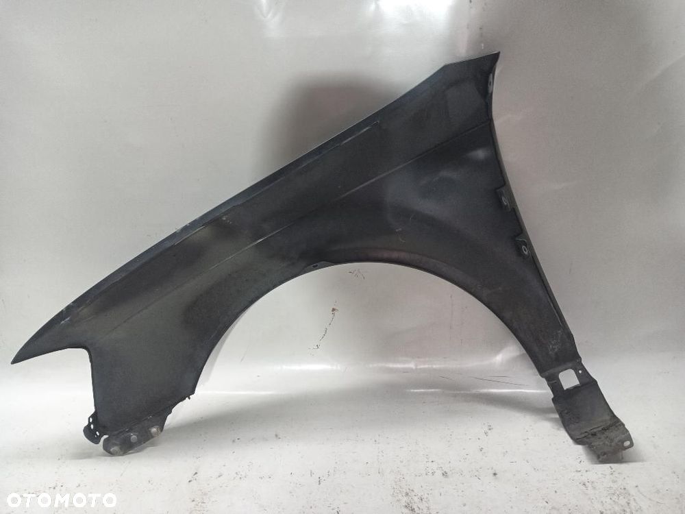 BŁOTNIK PRZÓD PRZEDNI LEWY AUDI A3 8P 8P0821105 - 9