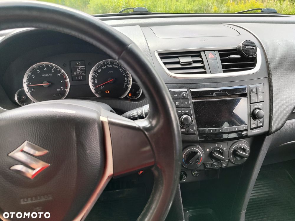 Suzuki Swift - 7