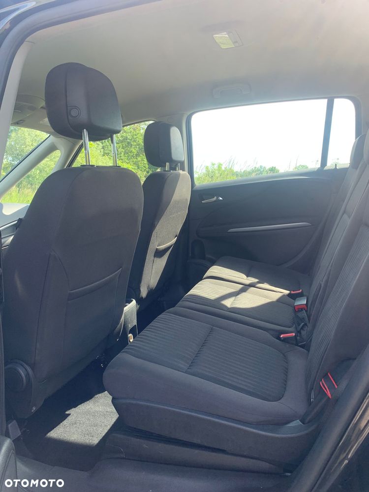 Opel Zafira - 13