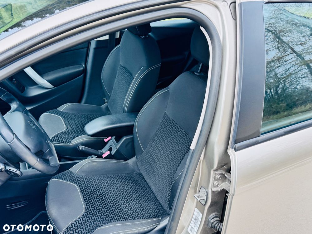Citroën C3 1.4 Control+ (sx) - 16