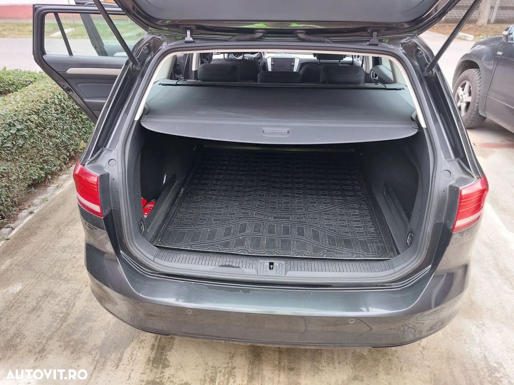 Volkswagen Passat Variant 2.0 TDI (BlueMotion Technology) Comfortline - 16