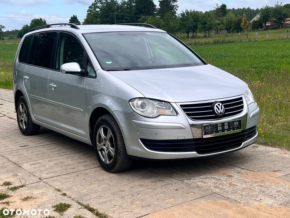 Volkswagen Touran 1.9 TDI DSG Trendline - 3