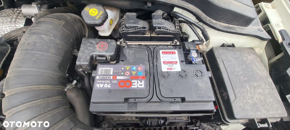 Kia Stonic 1.6 CRDi L - 10
