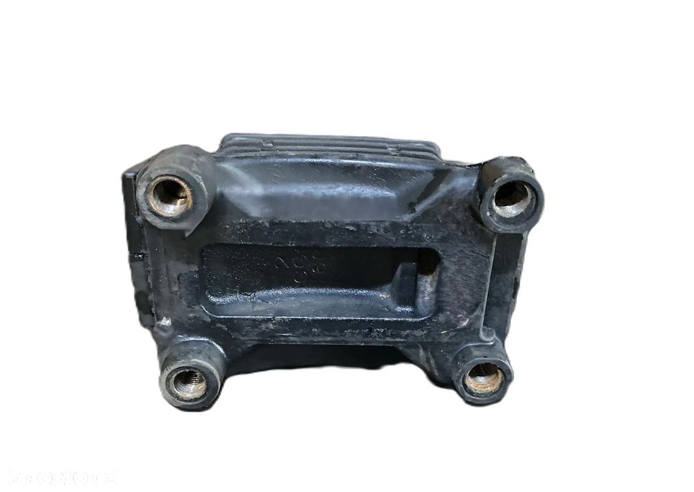 ŚLIZG RESORU MAN TGA TGS I TGX PODUSZKA RESORU - 2