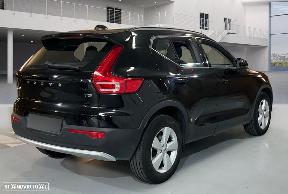 Volvo XC 40 1.5 T2 Momentum Core - 3