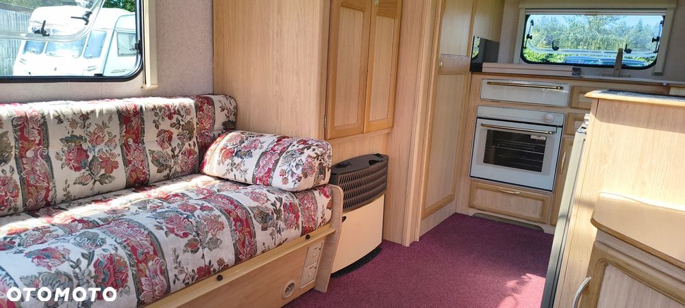 SWIFT Abbey DMC 900 kg  2-3 Osobowa - 32