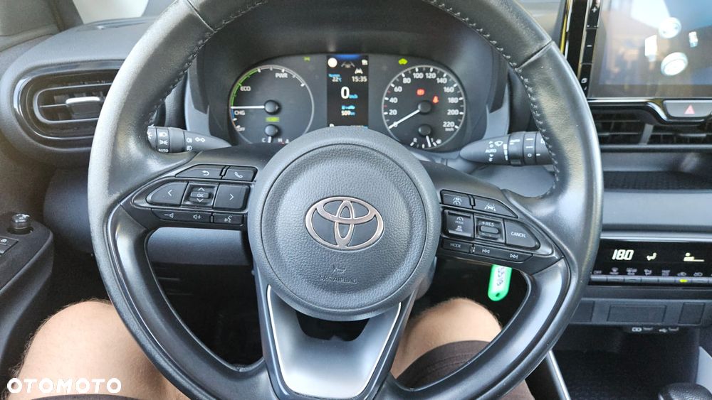 Toyota Yaris - 16