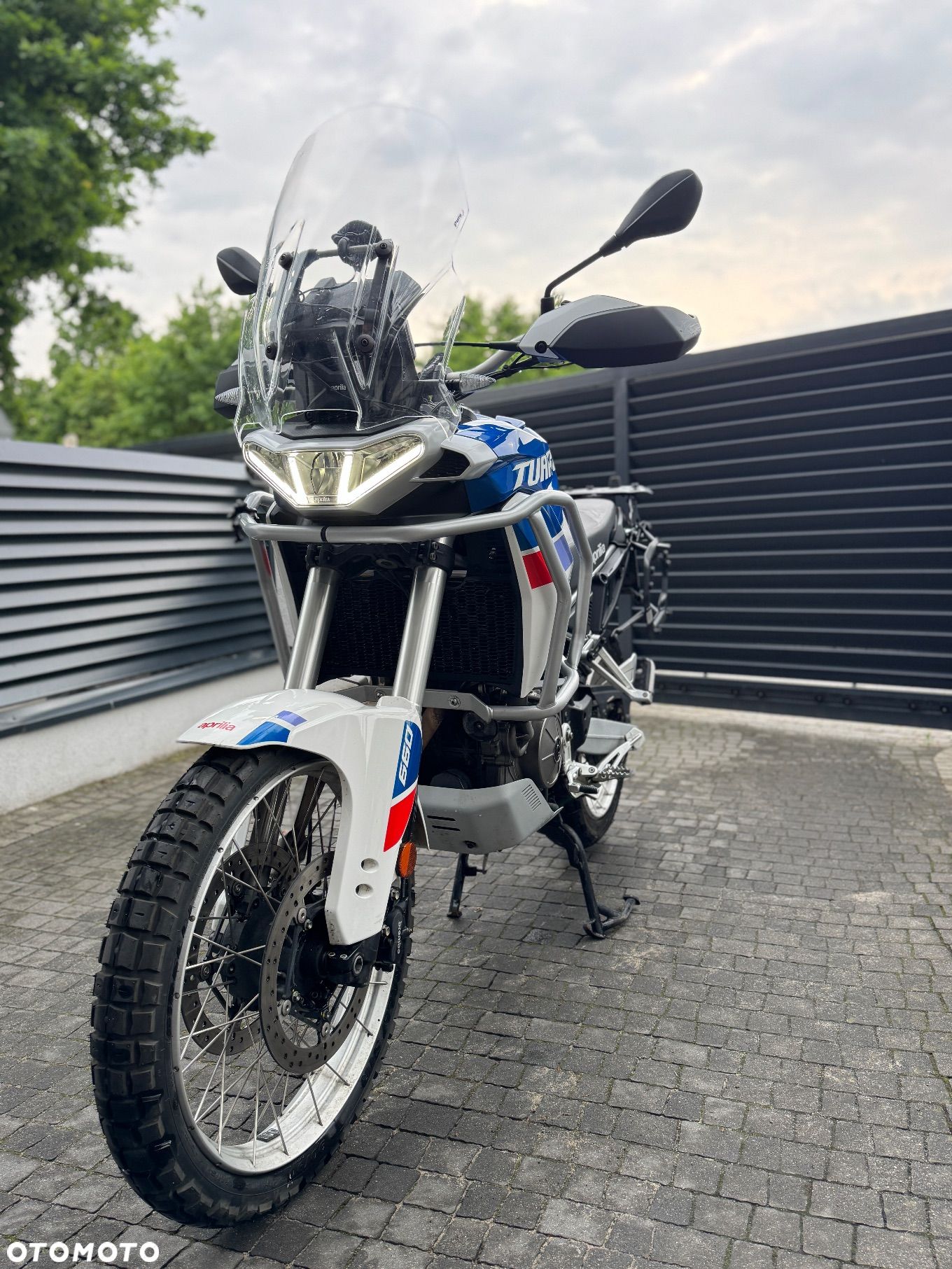 Aprilia Tuareg - 1