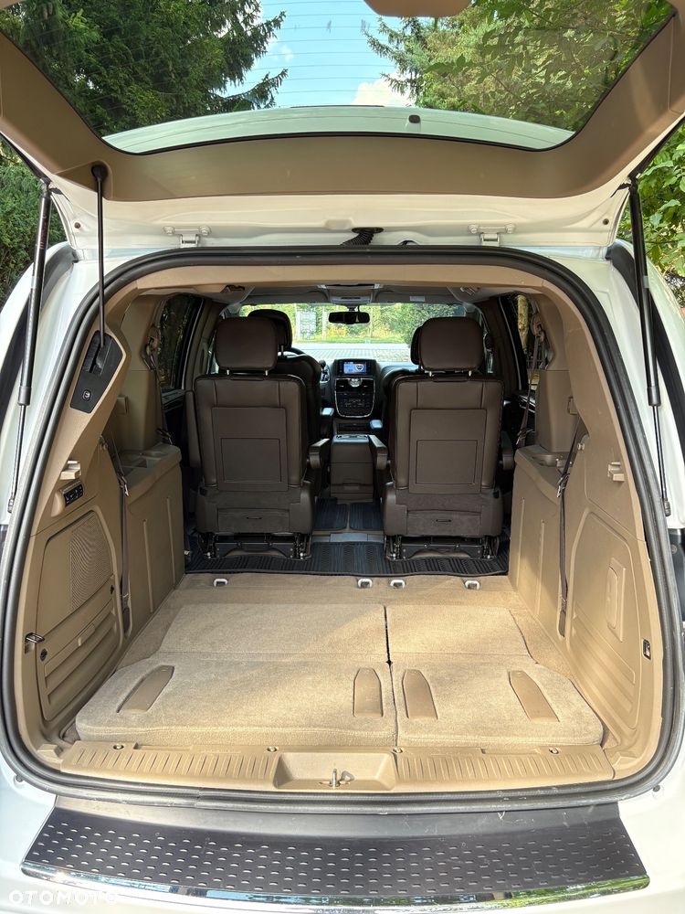 Lancia Voyager 3.6 Platinum - 15