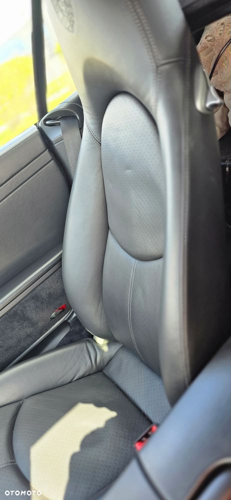 Porsche 911 Carrera 4S - 5