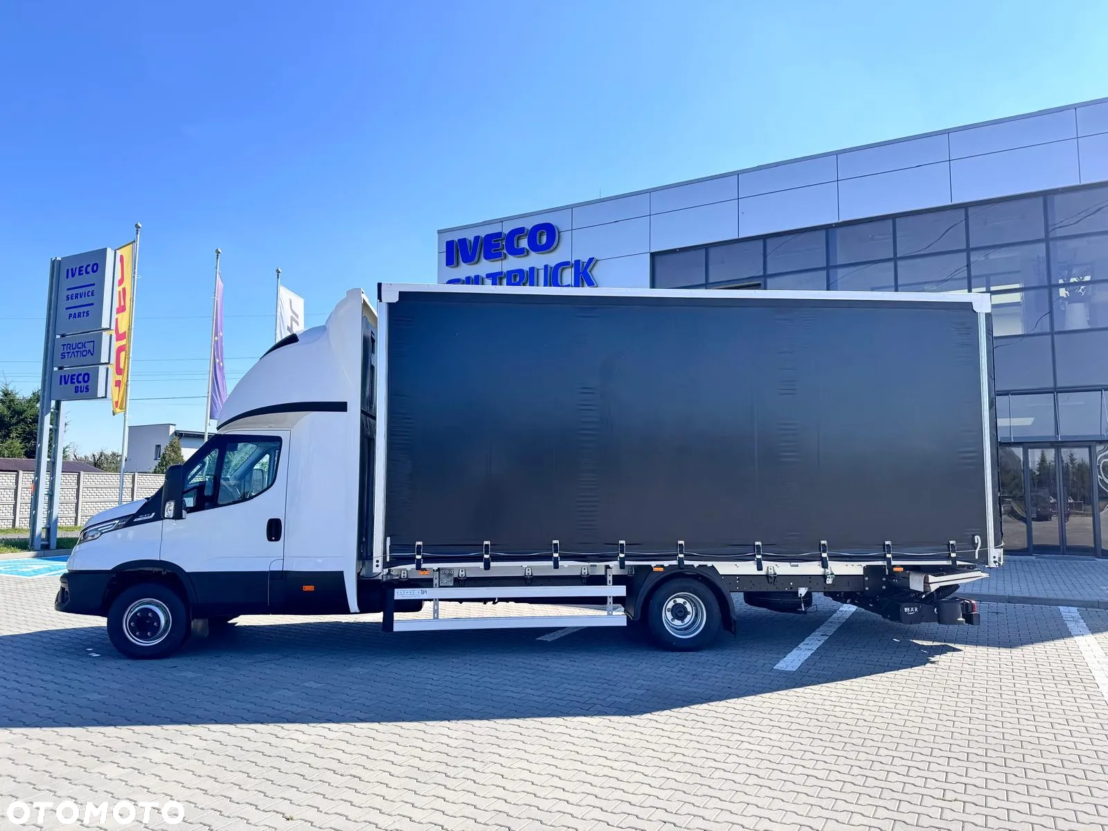 Iveco Daily 70C21HA8/P Plandeka z Windą - 3