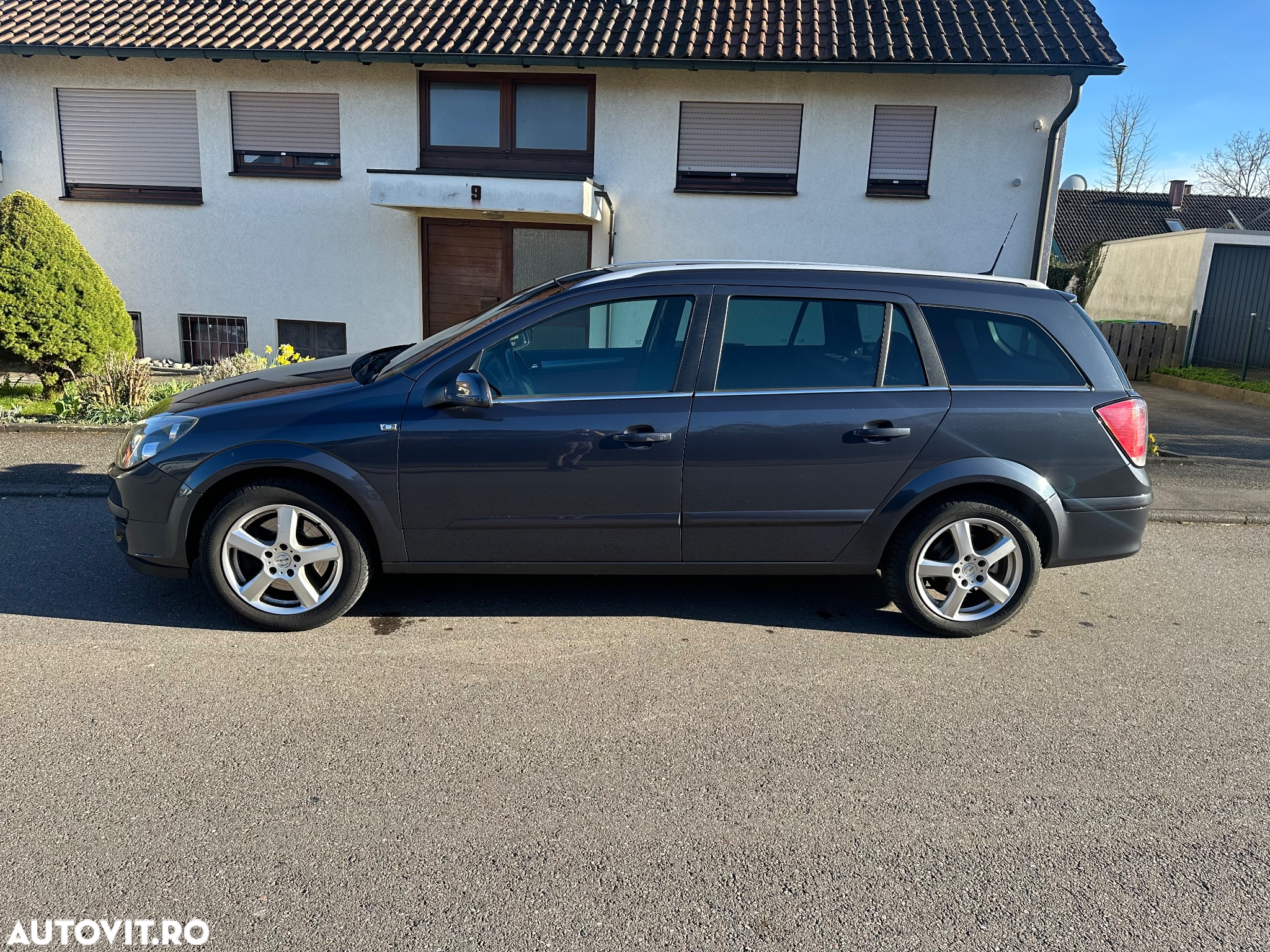 Opel Astra 1.9 CDTI Caravan DPF Cosmo - 3