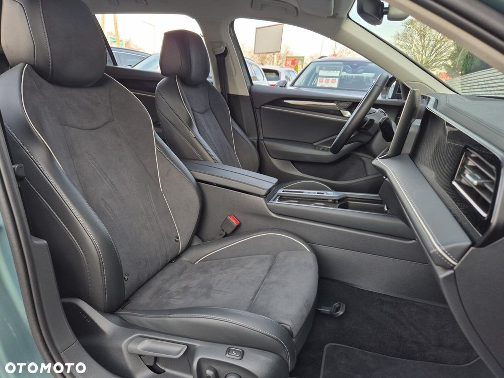 Volkswagen Passat - 13