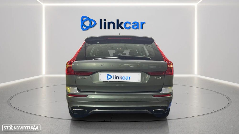 Volvo XC 60 2.0 T8 PHEV R-Design AWD - 4