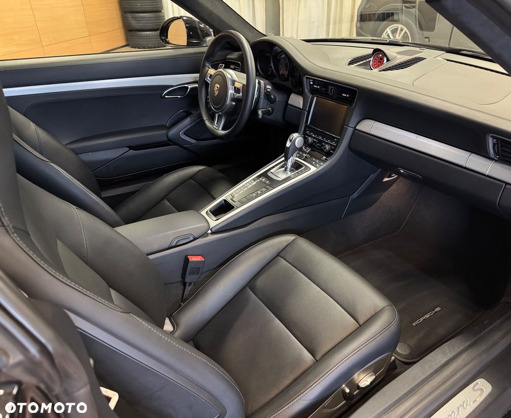 Porsche 911 Carrera S PDK - 7