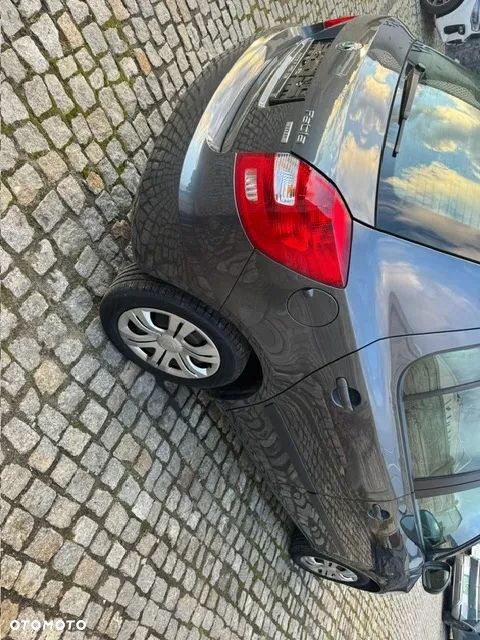 Skoda Fabia - 8
