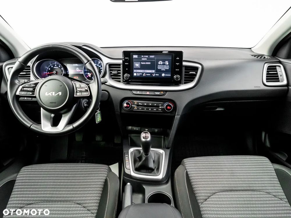 Kia Ceed 1.5 T-GDI M - 20