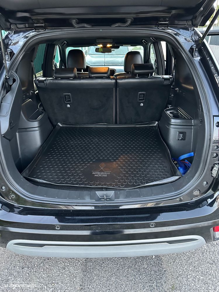 Mitsubishi Outlander - 5