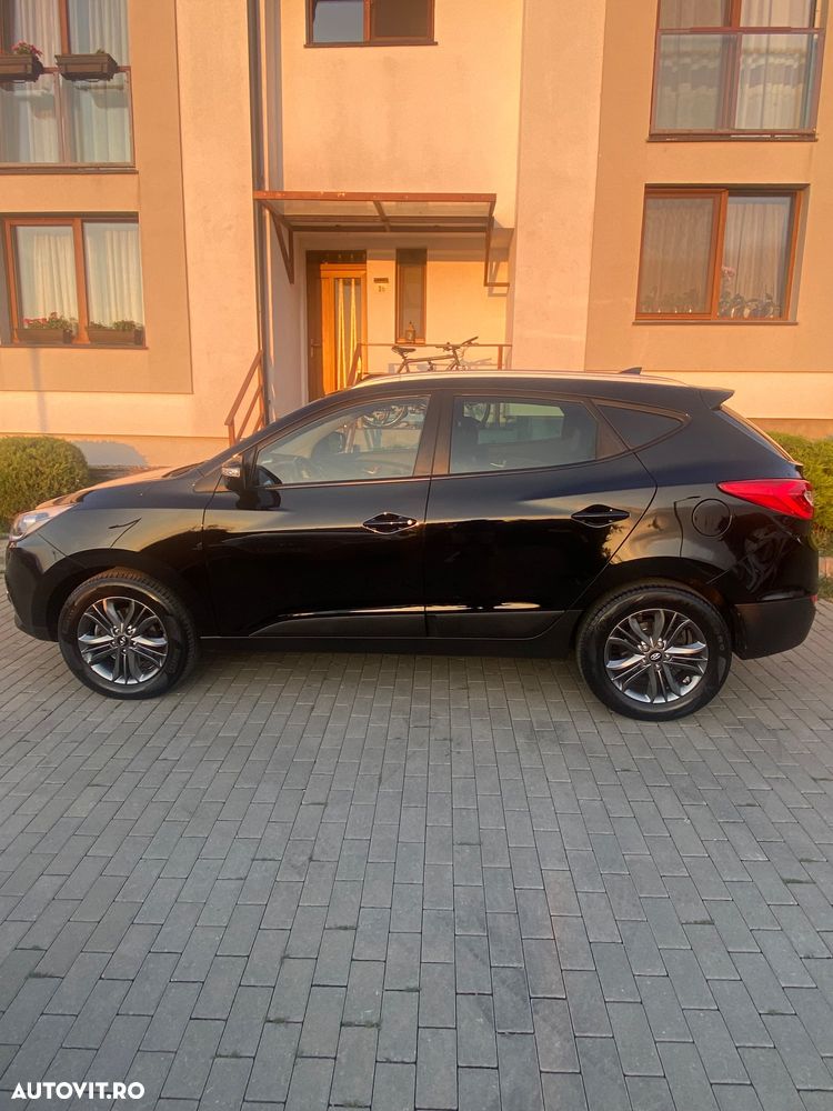 Hyundai ix35 2.0 CRDI 4WD Premium - 4