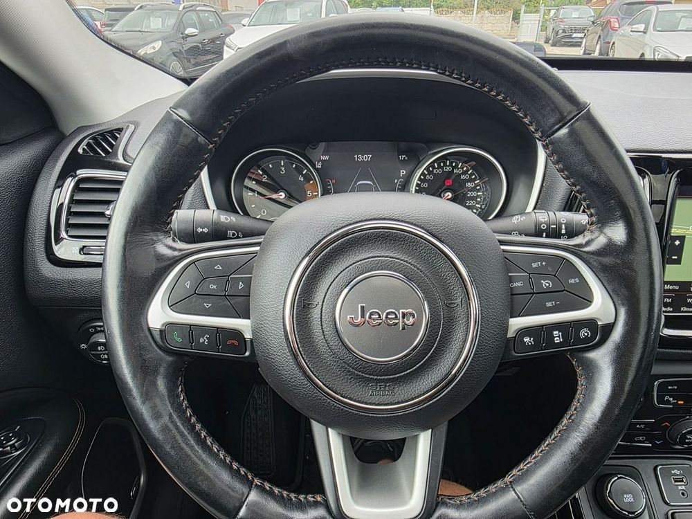 Jeep Compass 2.0 MJD Limited 4WD S&S - 32