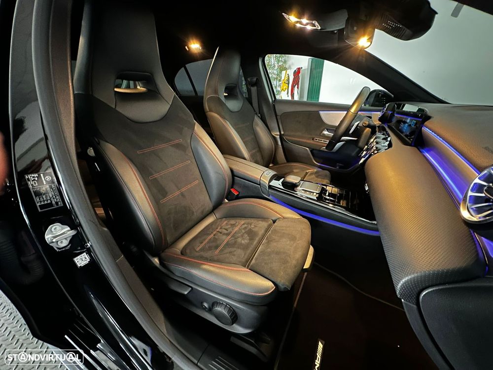 Mercedes-Benz A 250 e AMG Line - 27