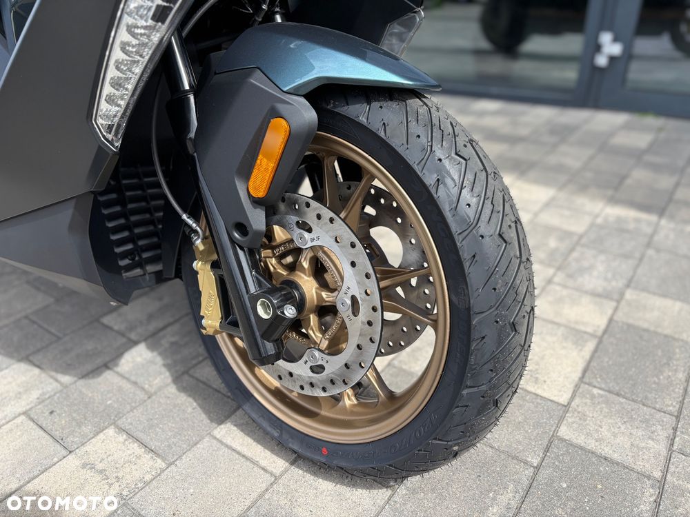 BMW C 400 GT - 8
