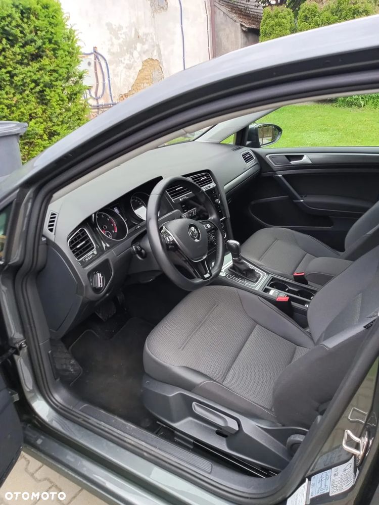 Volkswagen Golf - 14