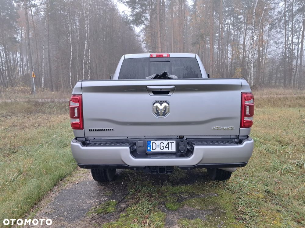 RAM 2500 - 4