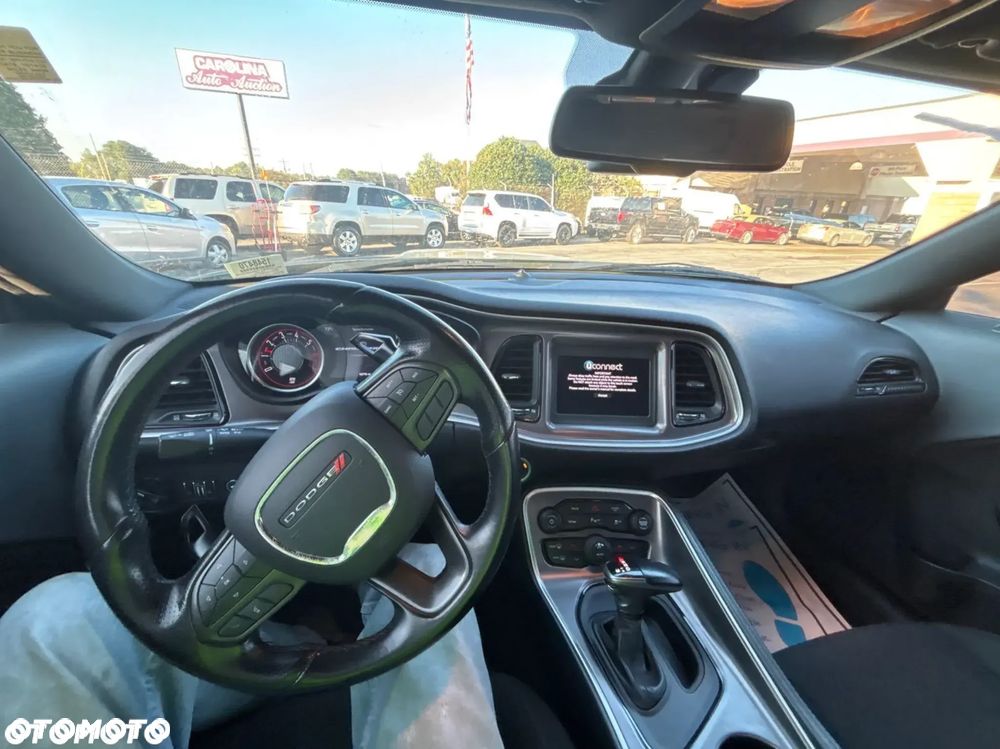 Dodge Challenger 5.7 R/T - 7
