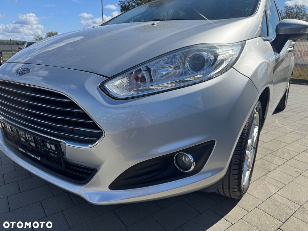Ford Fiesta 1.0 EcoBoost S&S TITANIUM - 13
