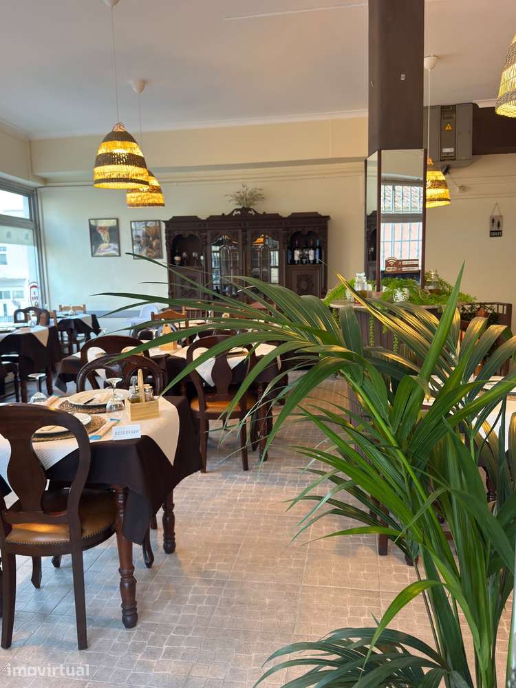 Restaurante / pizzaria + cave para trespasse - Grande imagem: 2/5