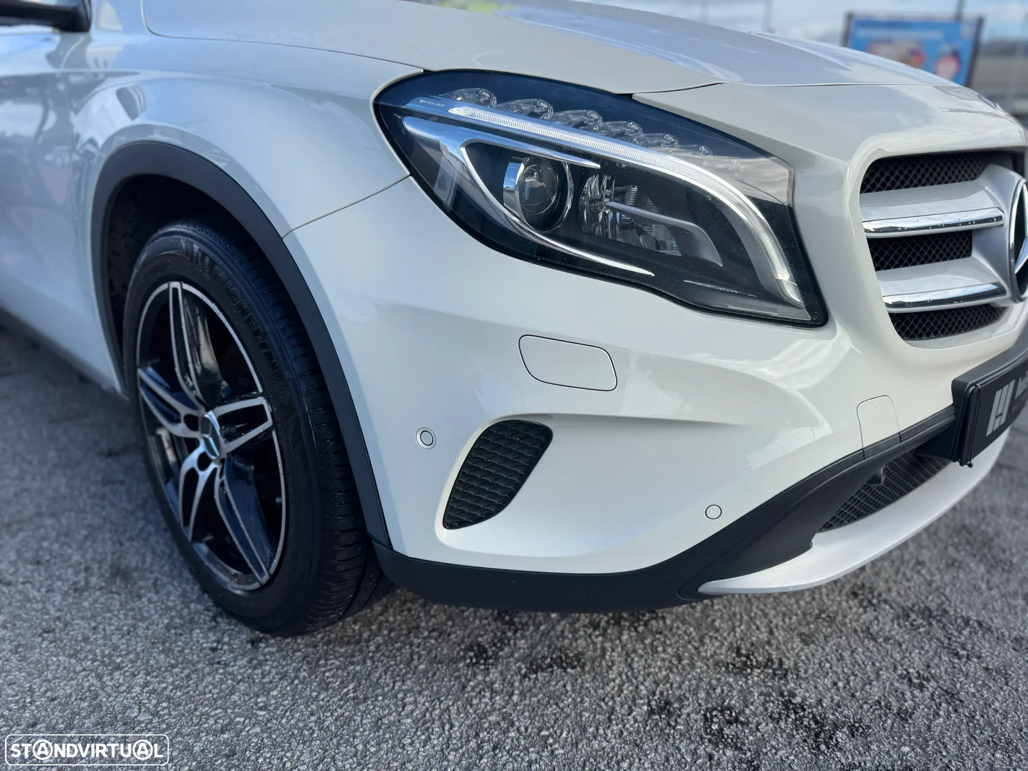 Mercedes-Benz GLA 200 d Activity Edition - 19