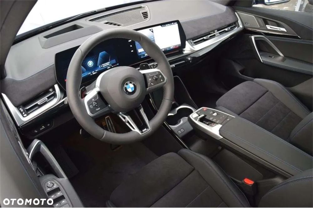 BMW X1 sDrive18i - 16